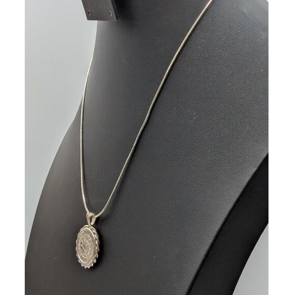 Vtg 925 Sterling Silver Rope Surround Capricorn Two-Sided Coin Pendant Necklace - Picture 2 of 7